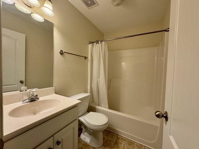 Building Photo - 409 Whitehall Rd