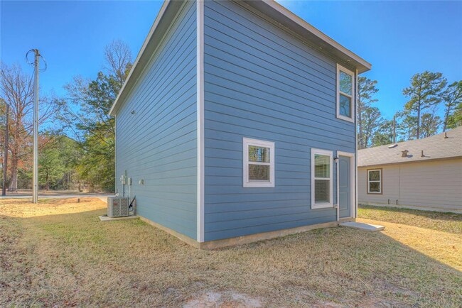Building Photo - 144 Black Walnut