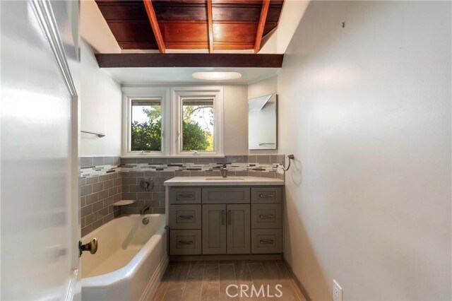 Building Photo - 229 Glenullen Dr