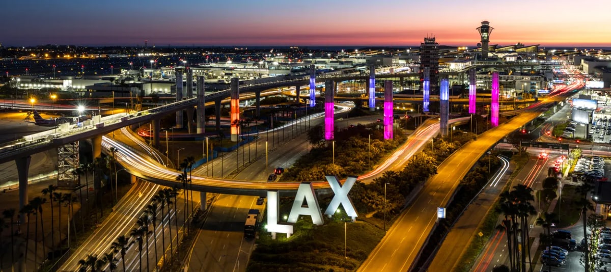 Building Photo - 3477 Carmona Ave