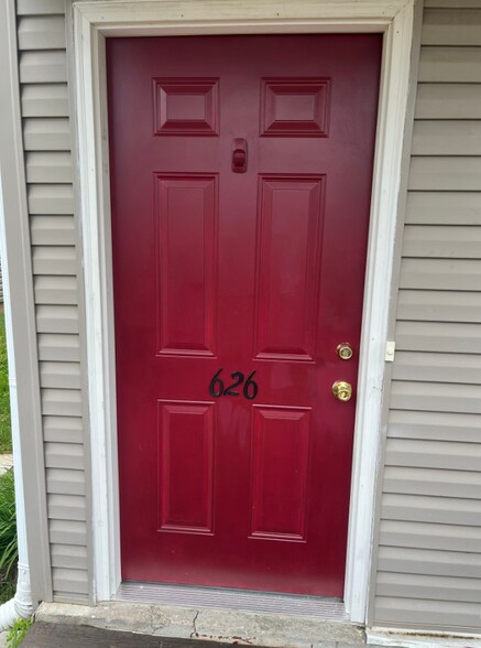 Building Photo - 626 Palisades Dr