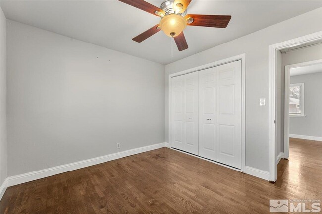 Building Photo - 990 Akard Dr