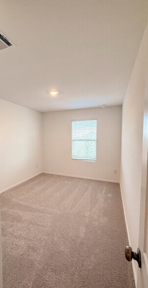Building Photo - 309 Trinity River Holw
