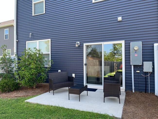 Building Photo - 1643 KIlldeer Ln