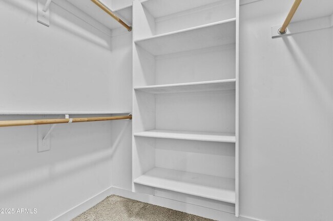 Building Photo - 325 E Coronado Rd