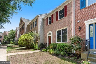 Building Photo - 8073 Morning Meadow Ct