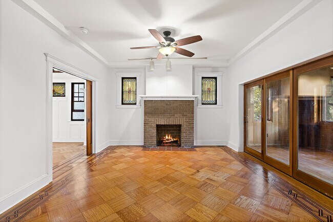 Building Photo - 322 78th St