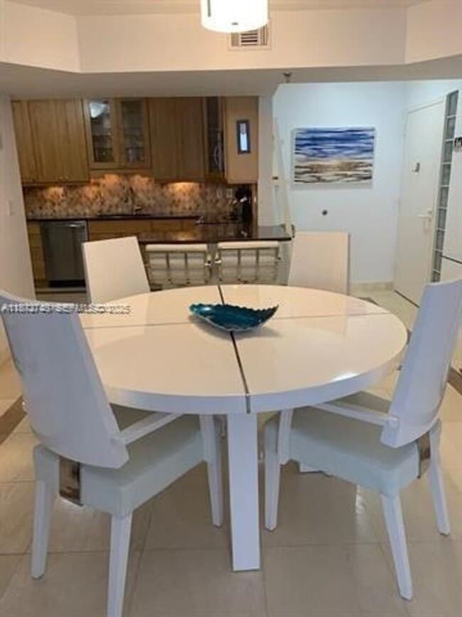 Building Photo - 9341 Collins Ave