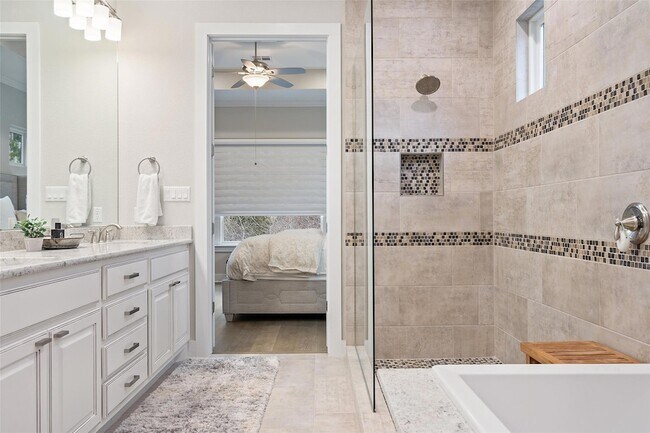 Building Photo - 107 Cascading Waters Pl