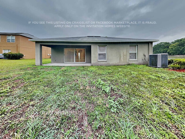 Building Photo - 2389 Hamlet Cir