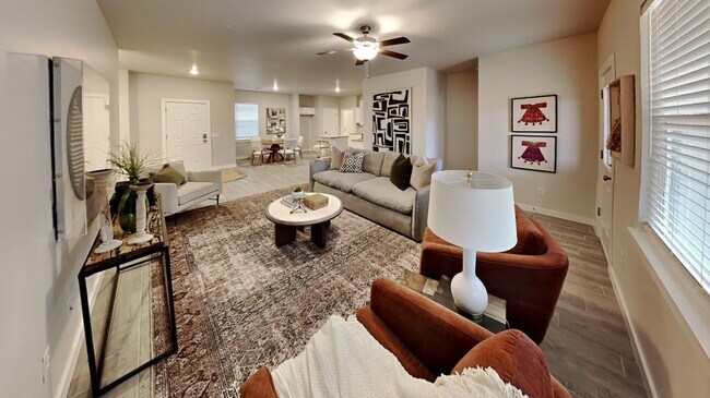 Building Photo - 3 Bedroom 2 Bathroom 2 Car Garage Home in ...