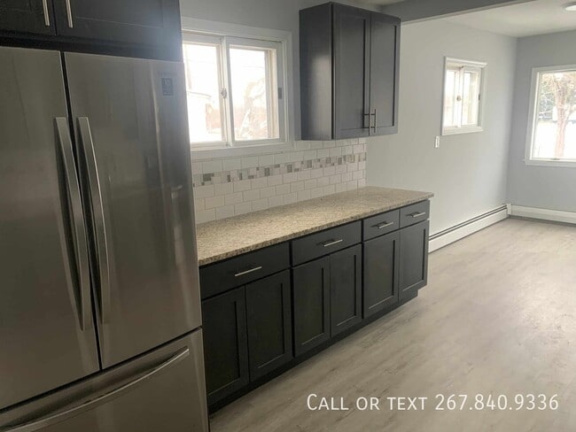 Building Photo - 18 Armor Ct