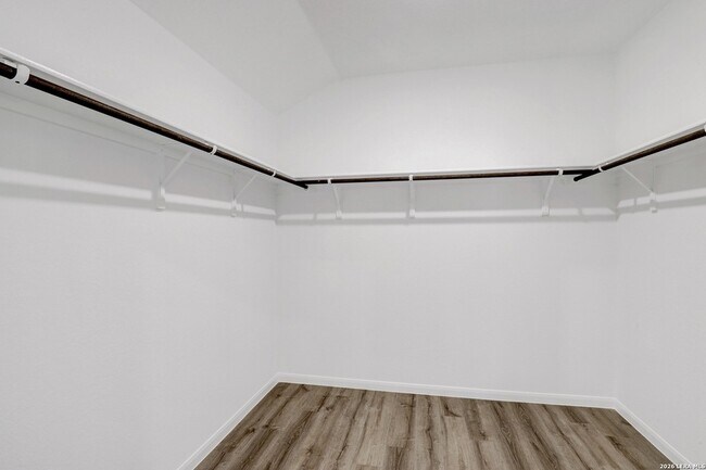 Building Photo - 9947 Pears Ml