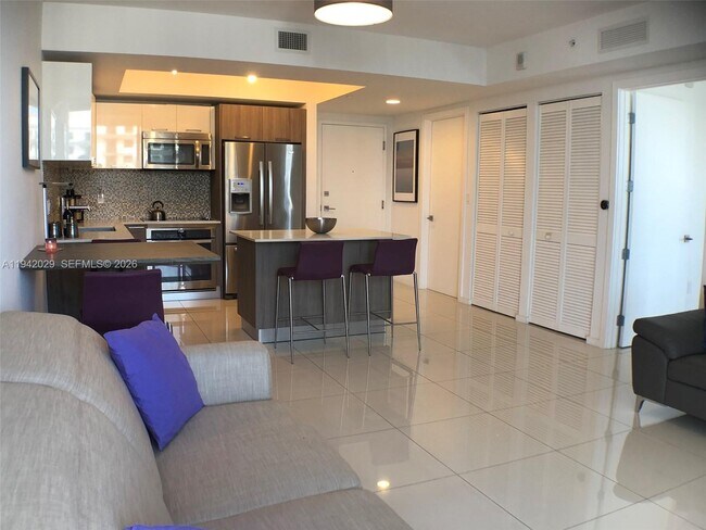 Building Photo - 5252 NW 85th Ave