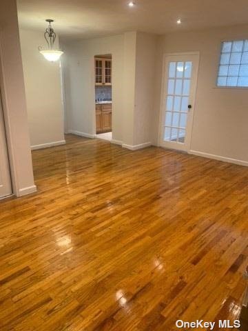 Building Photo - 75-10 Yellowstone Blvd