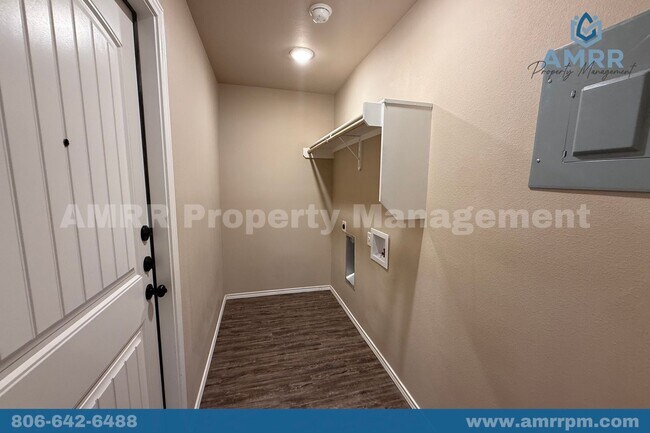 Building Photo - 3 Bedroom Home In North Lubbock!