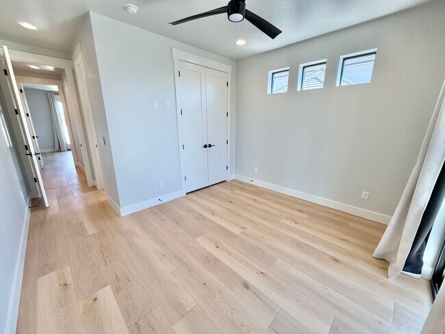 Building Photo - 3134 Blue Heron Dr