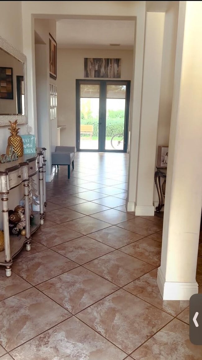 Building Photo - 3909 NW 82nd Dr