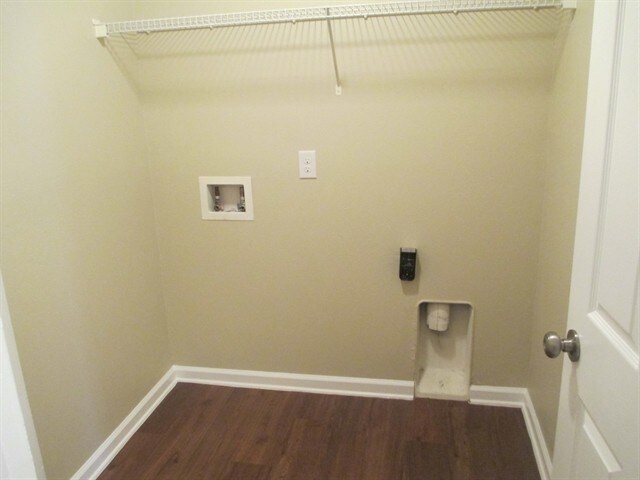 Building Photo - 2438 Tyson Lake Dr