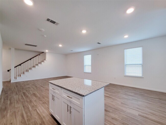 Building Photo - 1325 Grass Bnd Dr