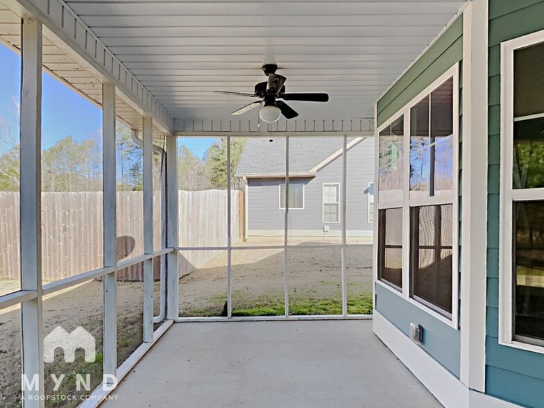 Building Photo - 54 Round Rock Cir NE