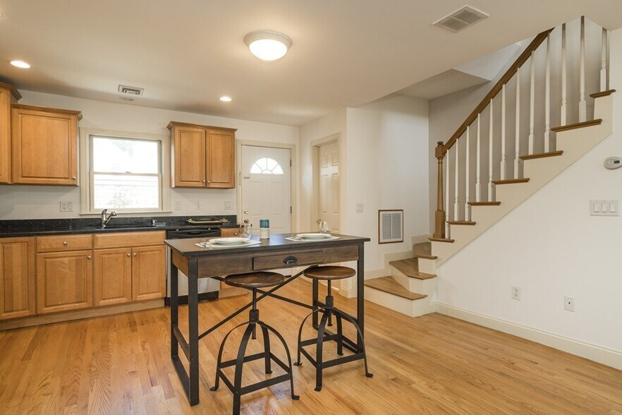 Building Photo - 40 Eutaw St