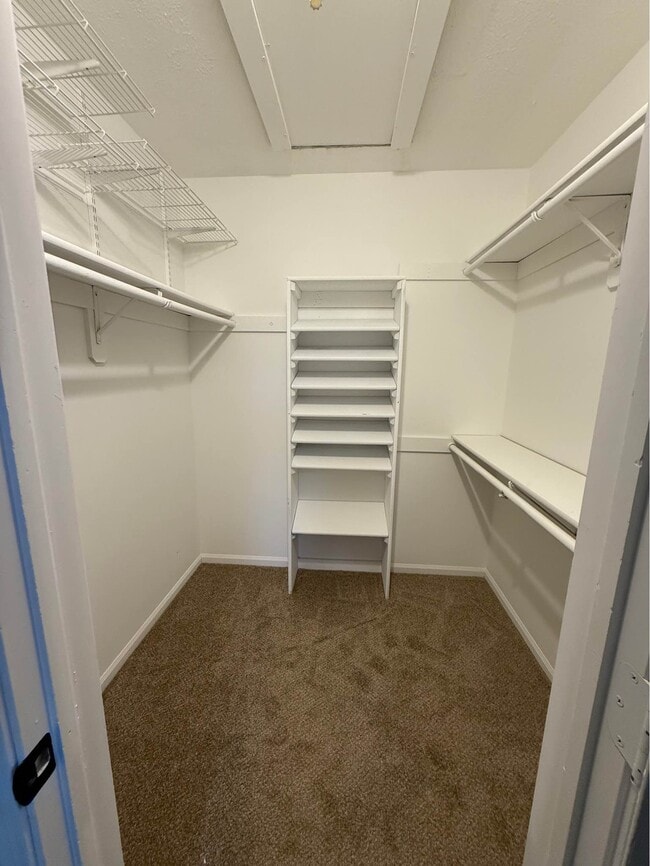 Building Photo - 6735 S 153rd Cir