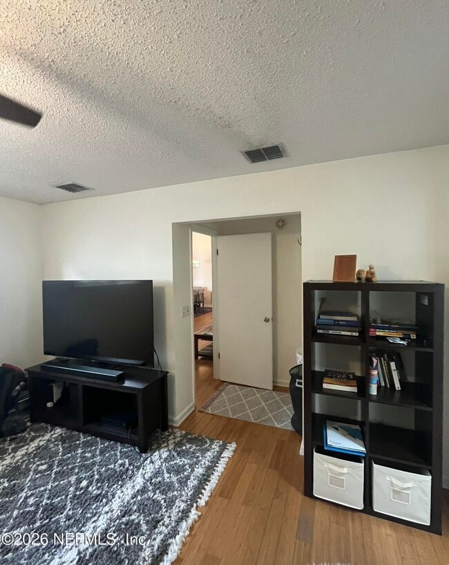 Building Photo - 212 Pheasant Run