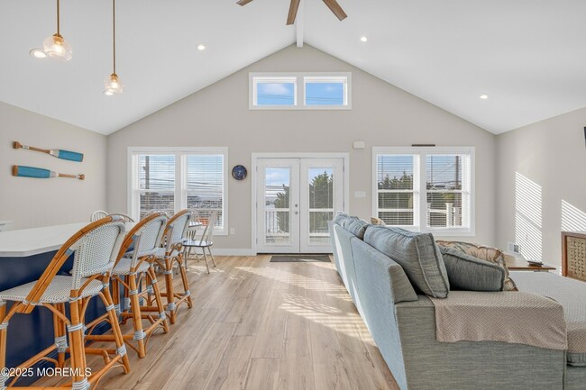 Building Photo - A3255 Goa Way