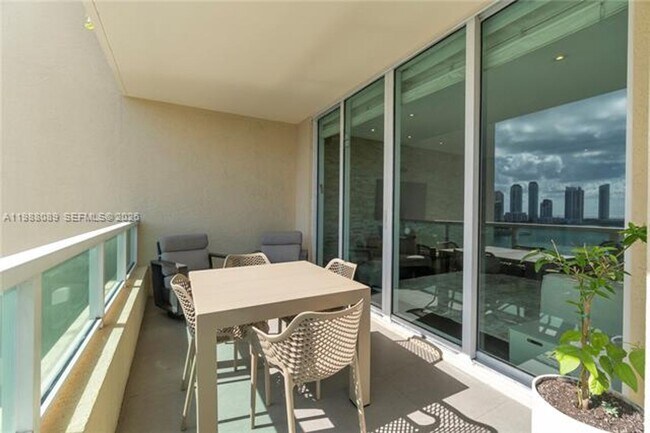 Building Photo - 3340 NE 190th St