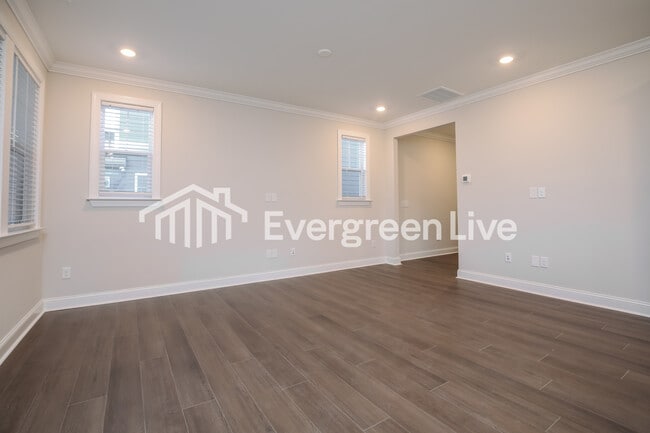 Building Photo - 2916 Ocean Sunrise Dr