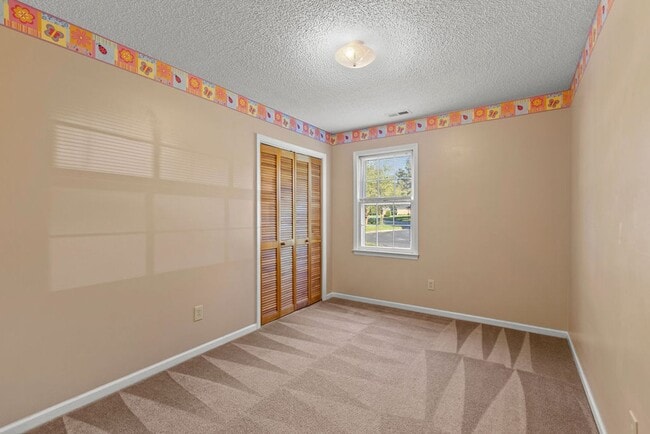 Building Photo - Affordable Single Family Home in Jacksonville