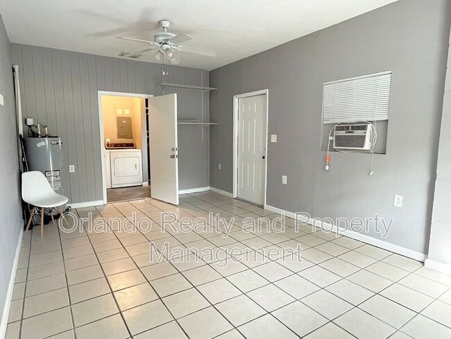 Building Photo - 2611 Pembrook Dr