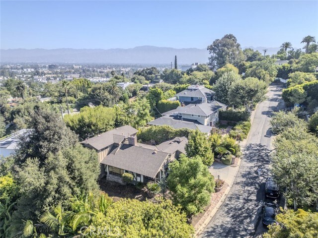 Building Photo - 3853 Eureka Dr