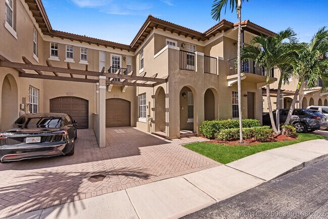 Building Photo - 6884 Julia Gardens Dr
