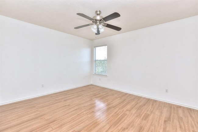 Building Photo - 233 Brandons Way