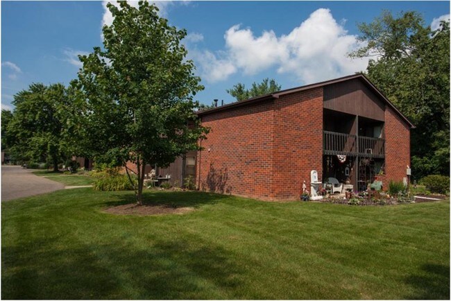Building Photo - 7461 Quail Hollow St NW