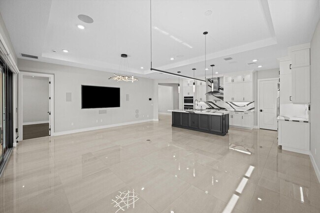Building Photo - 15664 Merritt Dr