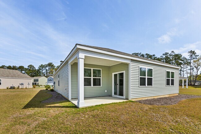 Building Photo - 1005 Sennema Cir