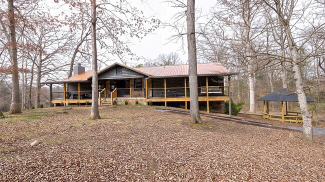 Building Photo - 1501 Peach Tree St