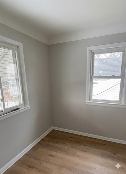 Building Photo - 11205 McCracken Rd