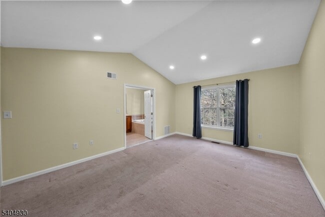 Building Photo - 30 Hoover Ave