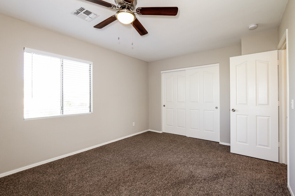 Building Photo - 12334 W Rosewood Dr