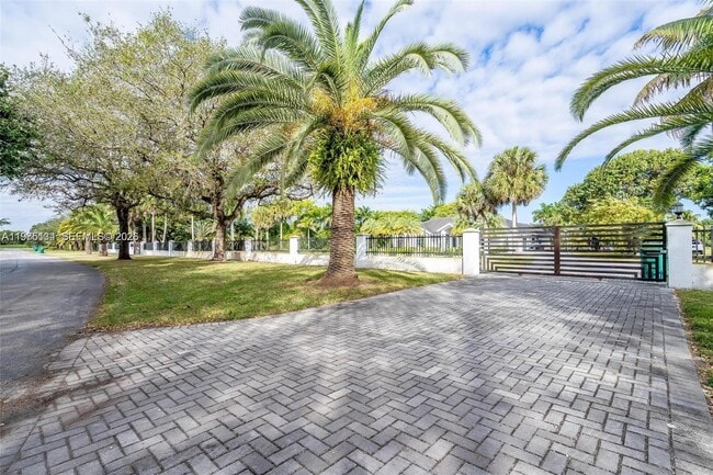 Building Photo - 17795 SW 158th St