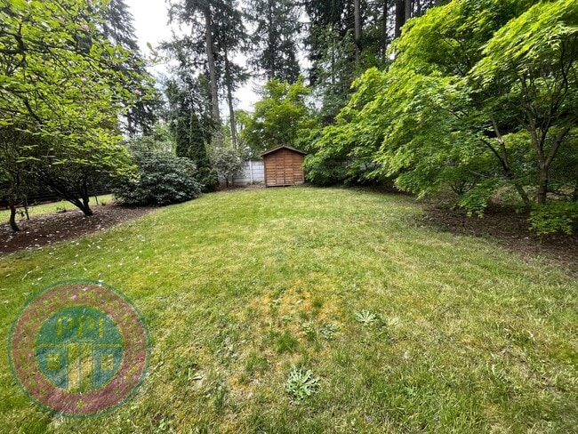 Building Photo - Lake Oswego! Lake Grove Ranch, Beautiful Outdoor Living Space, Park Like Setting!  Single Level R...