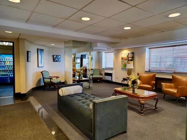 Building Photo - 6515 JFK Blvd E