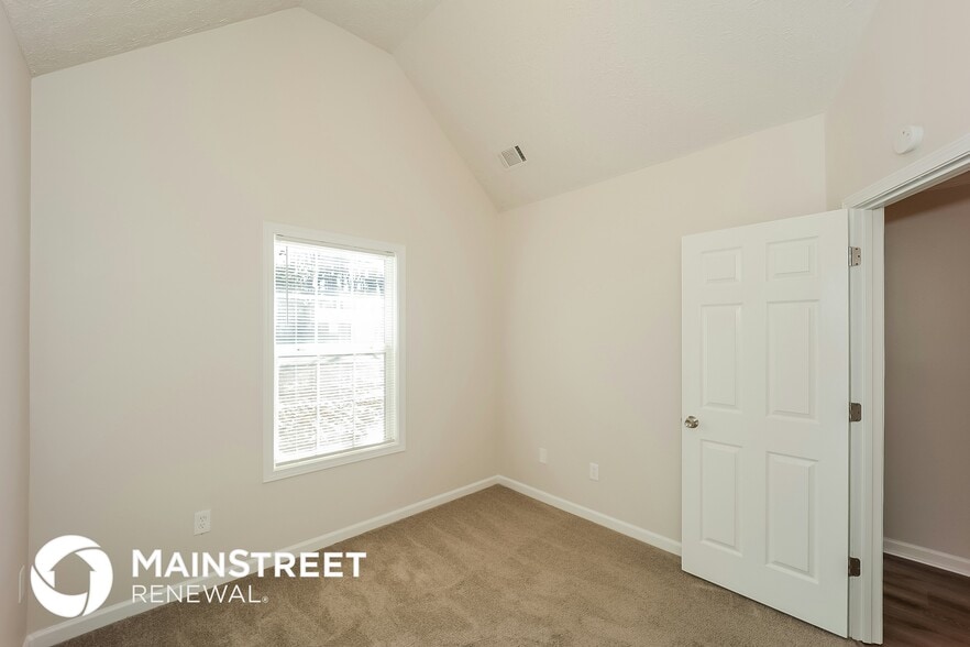 Building Photo - 1540 Greenwillow Dr