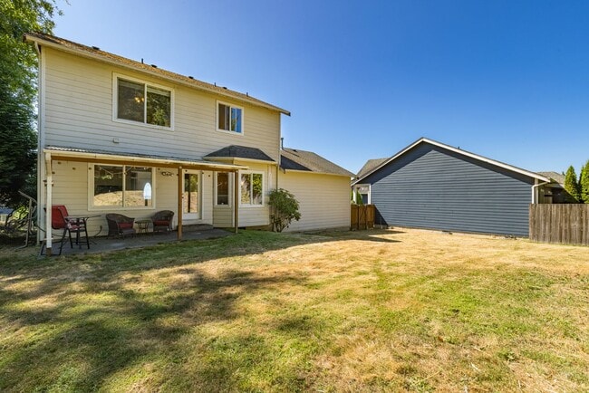 Building Photo - 3 Bd., 2.5 B., home near Barkley Village s...