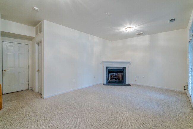 Building Photo - Sun-Filled And Spacious 3 Bedroom 2.5 Bath...