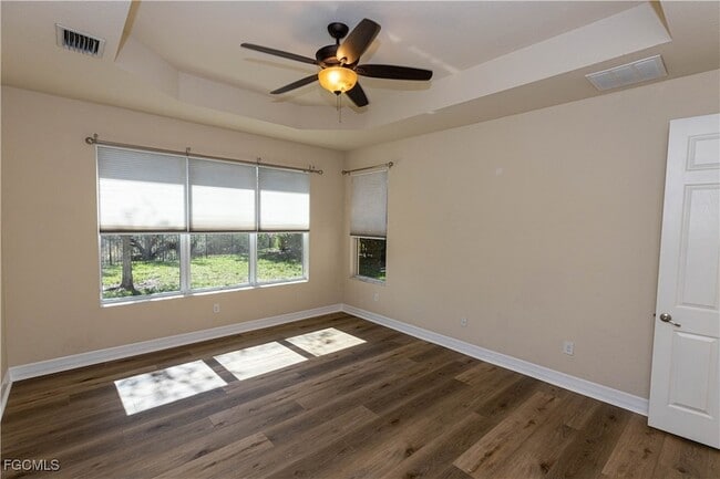 Building Photo - 11091 Sparkleberry Dr